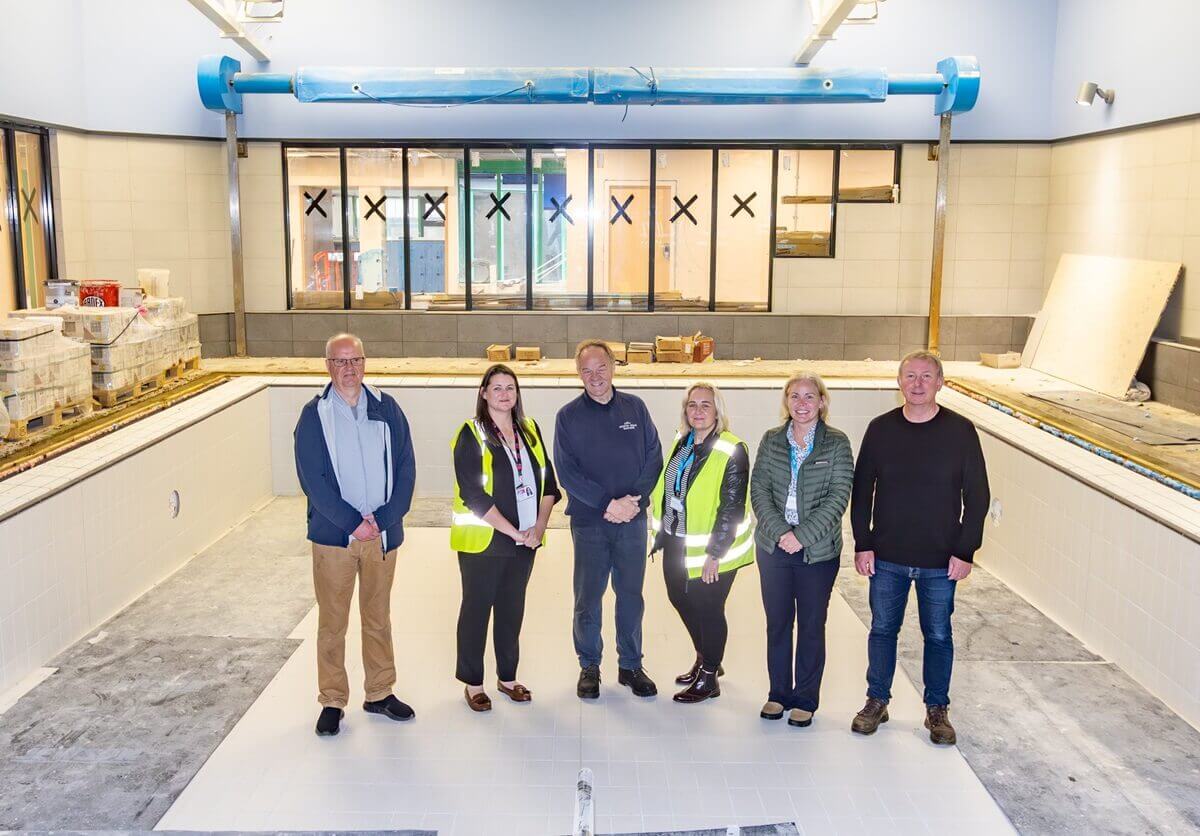 Ed Wallace (Director and Vice Chair, Fife Sports & Leisure Trust), Rhona Paisley (Operations Manager, Fife Cultural Trust), Cllr Alex Campbell (Cowenbeath Area Committee Convenor), Sharon Johnstone (Operations Manager, Fife Sports & Leisure Trust), Emma Walker (CEO, Fife Sports & Leisure Trust),) and Mike Enston (Executive Director, Communities, Fife Council). Photo from left to right - Ed Wallace (Director and Vice Chair, Fife Sports & Leisure Trust), Rhona Paisley (Operations Manager, Fife Cultural Trust), Cllr Alex Campbell (Cowdenbeath Area Committee Convenor), Sharon Johnstone (Operations Manager, Fife Sports & Leisure Trust), Emma Walker (CEO, Fife Sports & Leisure Trust),) and Mike Enston (Executive Director, Communities, Fife Council).