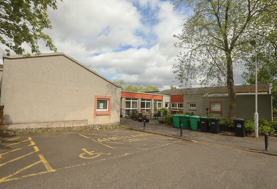 Image of the exterior of Jubilee Grove Very Sheltered complex