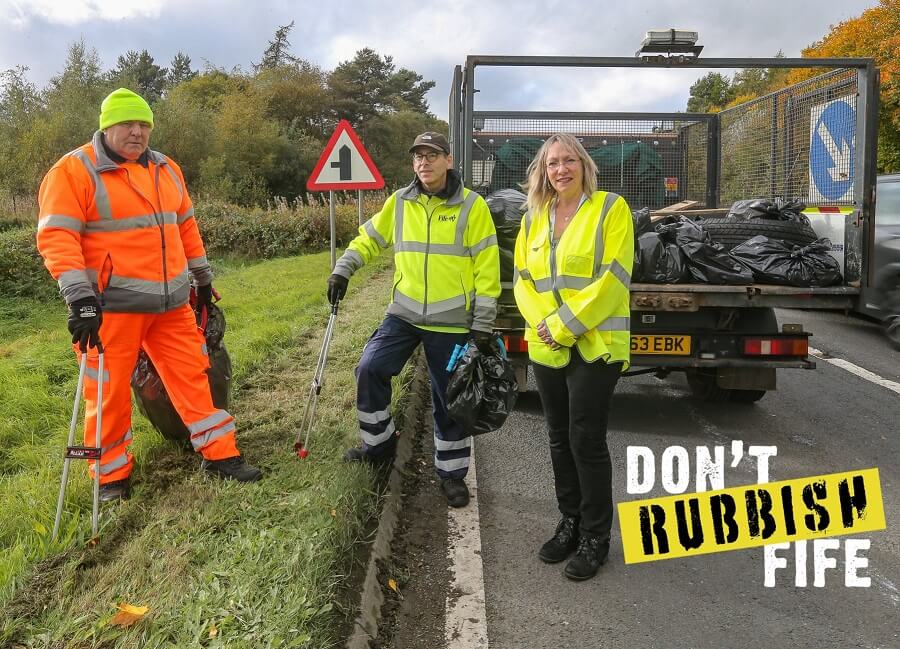 Cllr Wincott and the clean up team on the B921