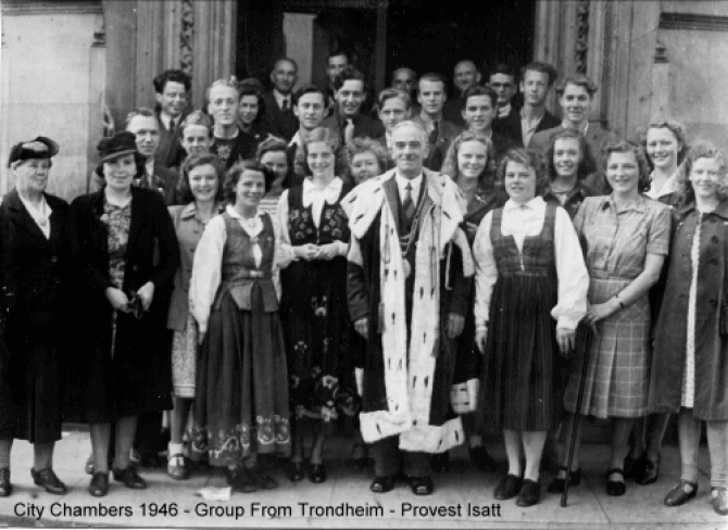 Group of visitors from Trondheim in 1946 - Celebrating 80 years of friendship: Dunfermline and Trondheim twinning anniversary