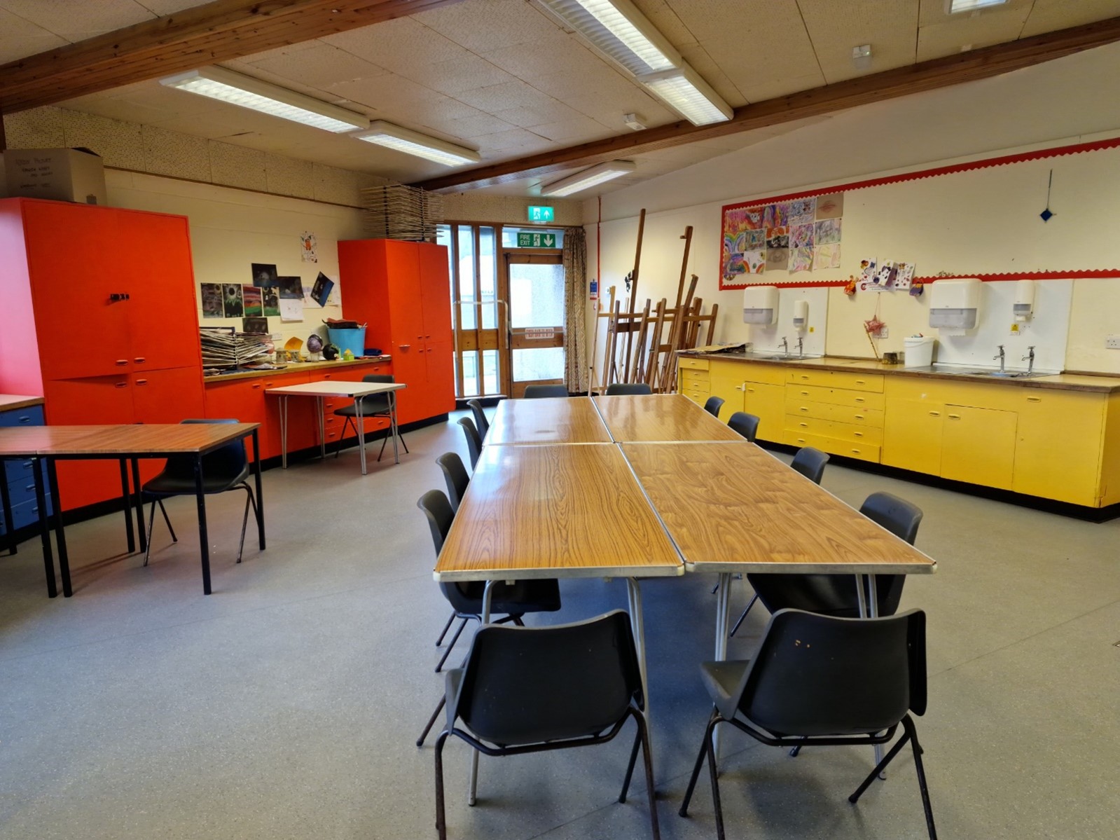 Craft room setup for art class