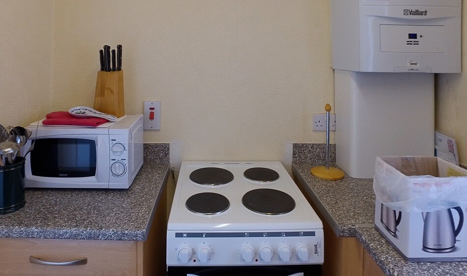 Communal kitchen area with all cooking facilities available
