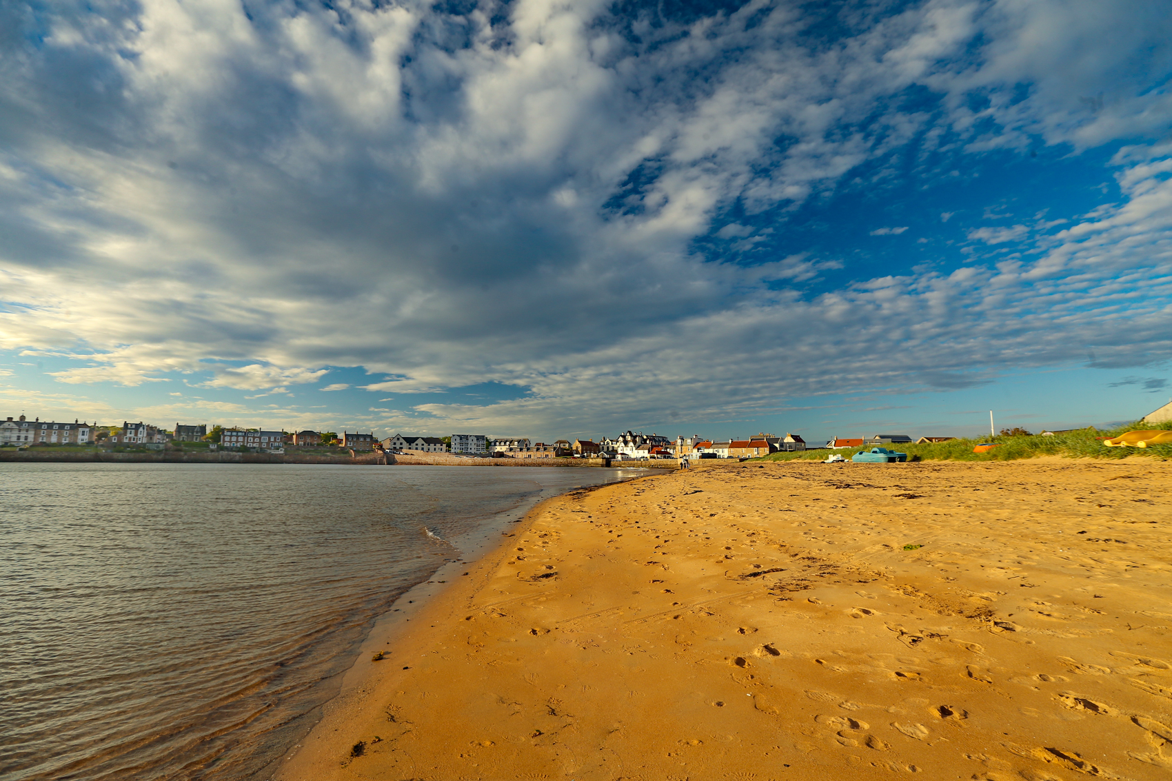 Elie harbour beach