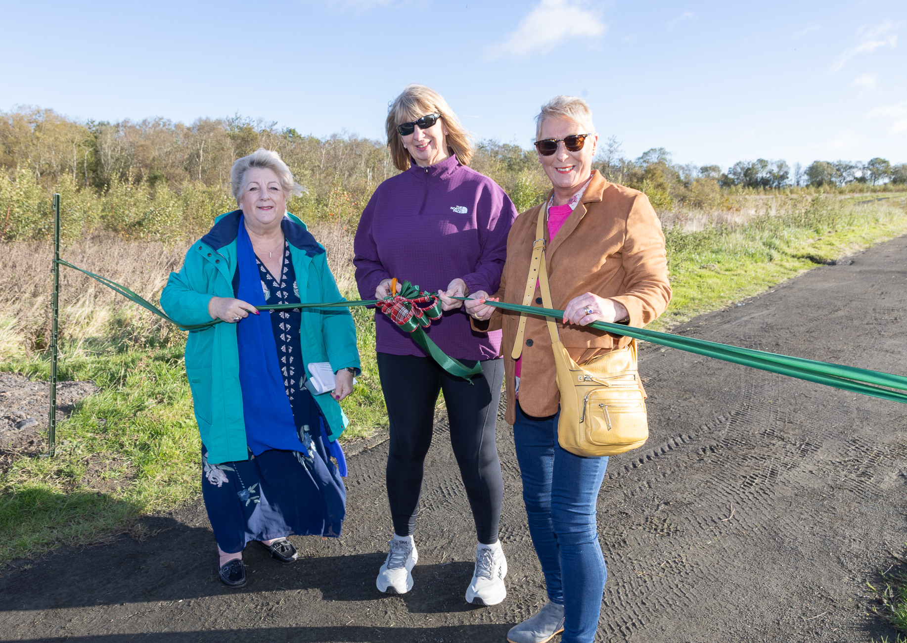 Councillor Linda Erskine, Elaine Collins (Cardenden Community Champion) and Cllr Rosemary Leiwald.