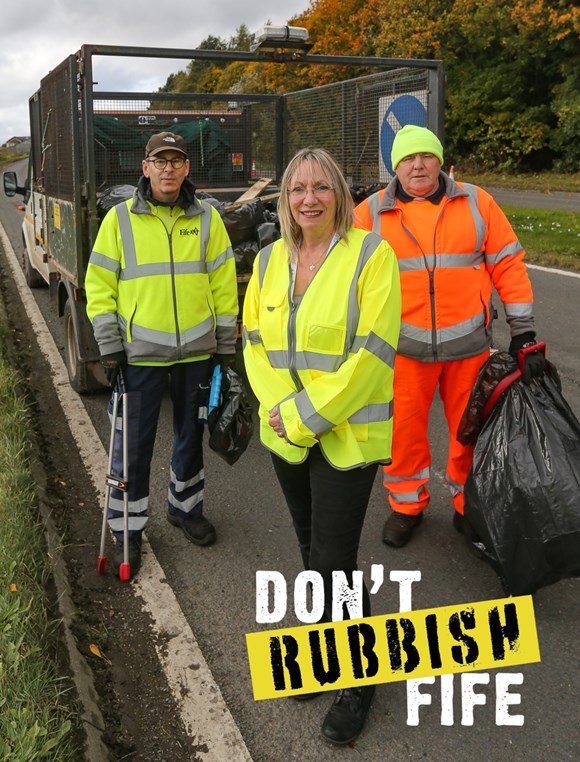 Cllr Jan Wincott standing with two members of the Verge Cleaning teams. - Litter pick planned along A92 to battle roadside litter