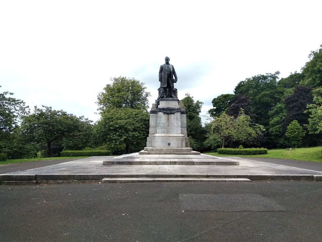 Pittencrieff Park Andrew Carnegie