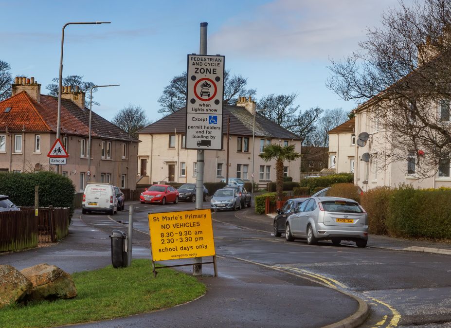Safer school streets made permanent in Kirkcaldy