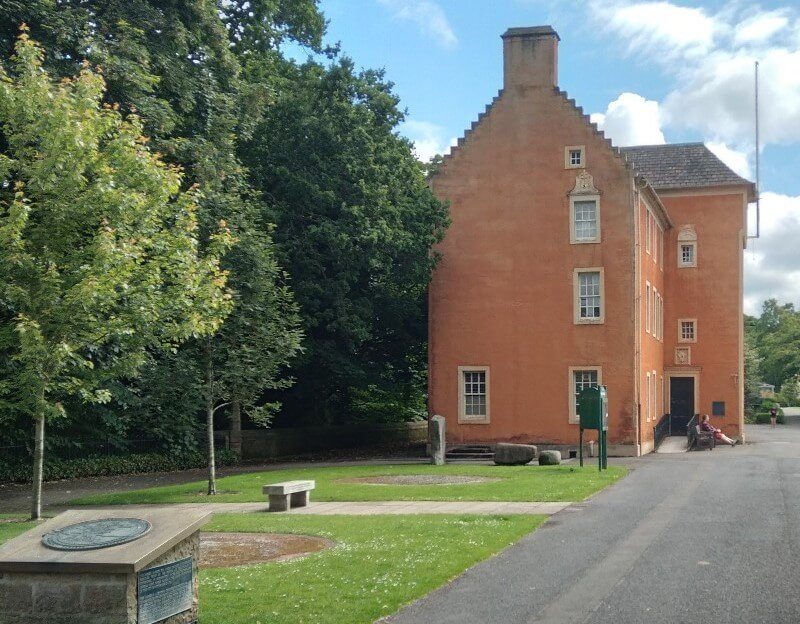 Pittencrieff Park Pittencrieff House