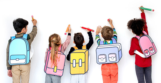 kids with backpacks drawing
