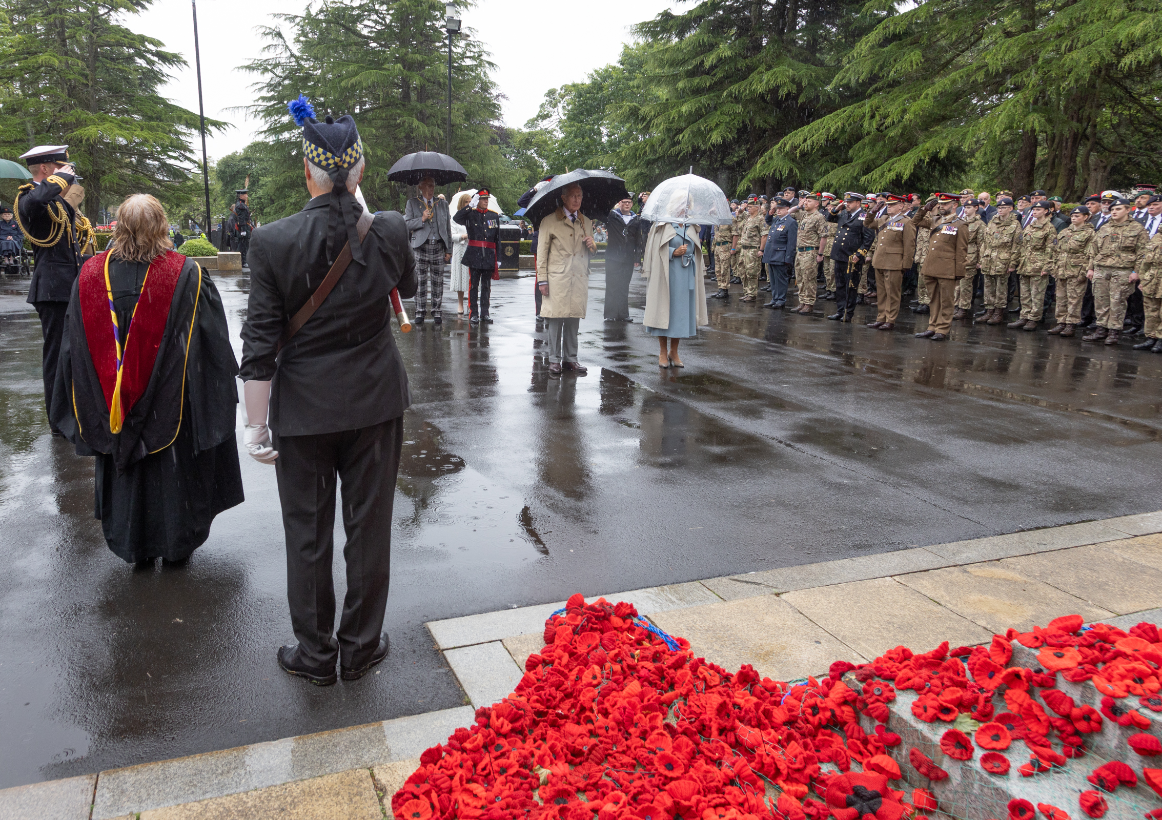 The Royal couple at Kirkcaldy's war memorial
