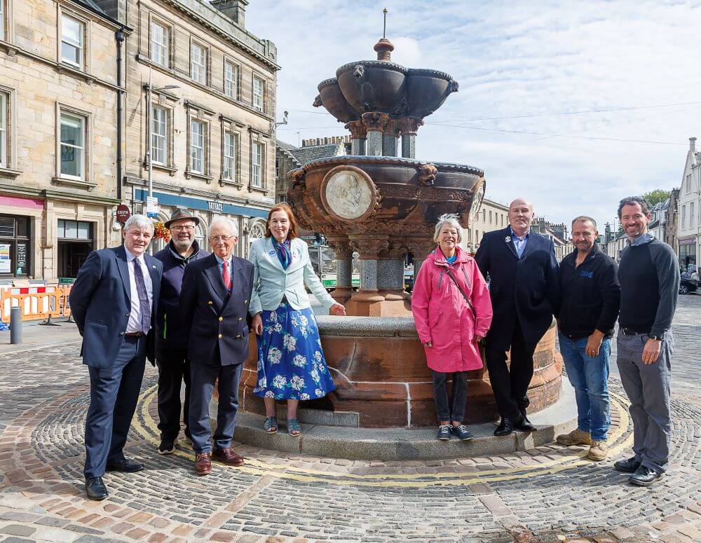 Whyte Melville Fountain flowing again